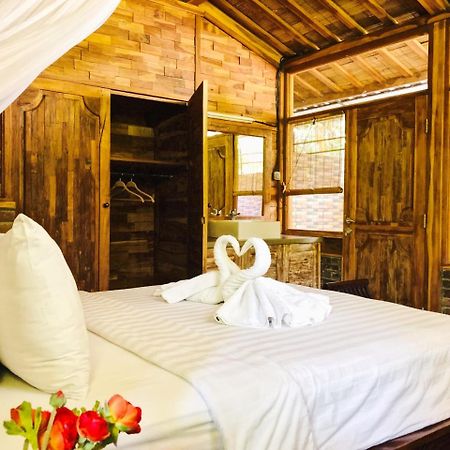 Batu Alam Villa Batubulan  ภายนอก รูปภาพ